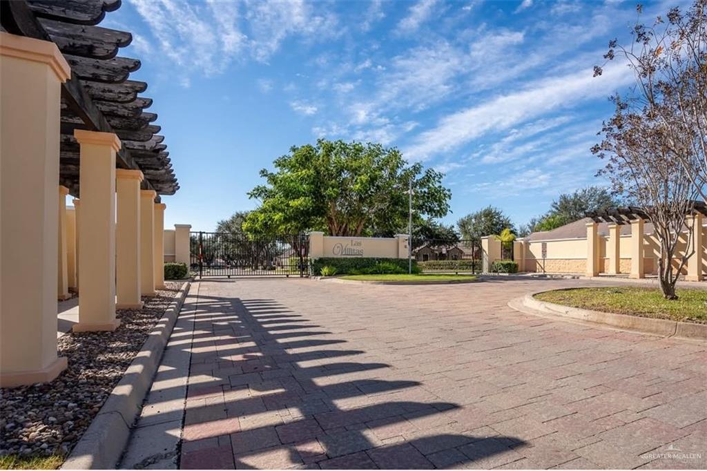500 E El Rancho Ave in McAllen, TX - Building Photo
