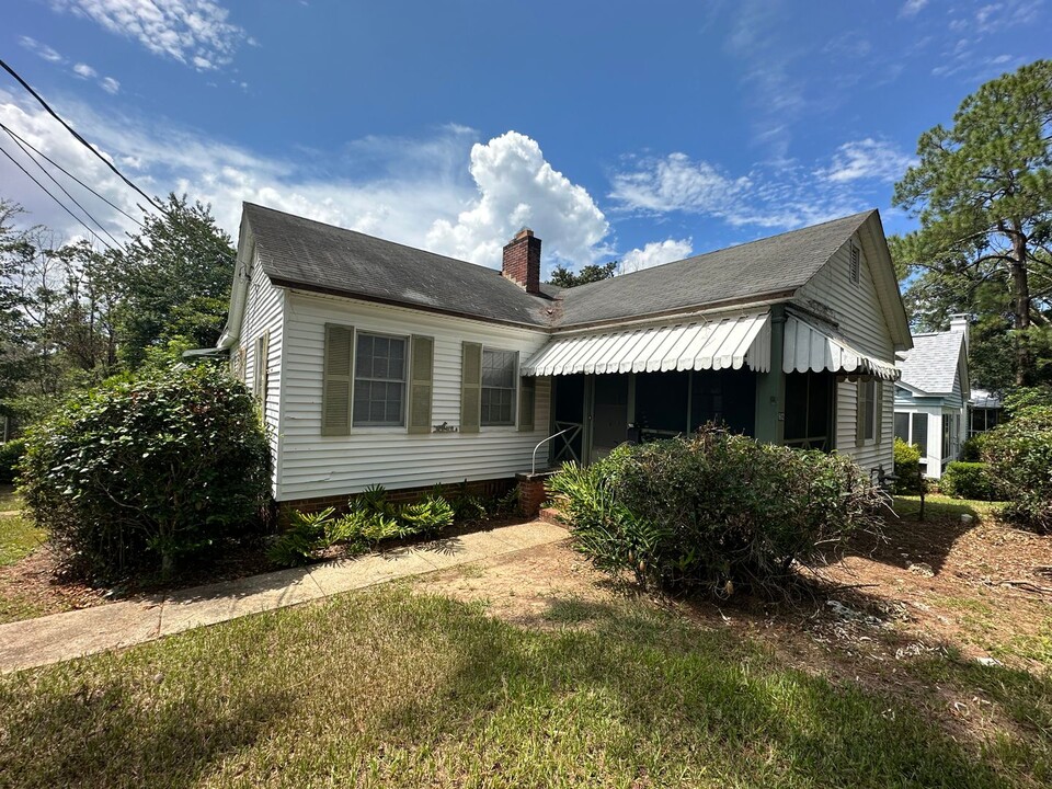 602 Talaflo St in Tallahassee, FL - Building Photo