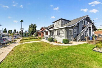 4062 S Budlong Ave in Los Angeles, CA - Building Photo - Building Photo