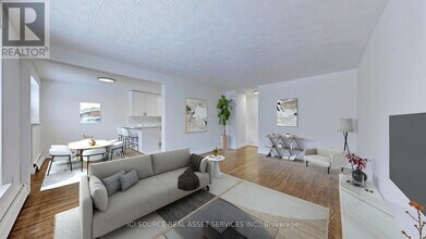 35-35 Swordbill Dr in Toronto, ON - Building Photo - Building Photo