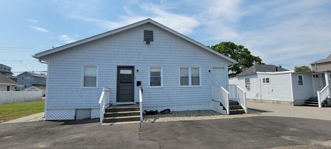 28 Melba St
