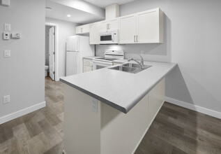 1380 Erker Cres NW in Edmonton, AB - Building Photo - Building Photo