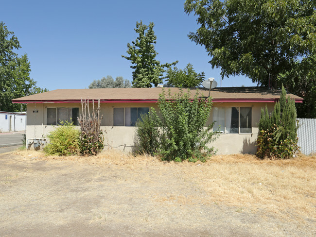 4563 E Sierra Madre Ave in Fresno, CA - Building Photo - Building Photo