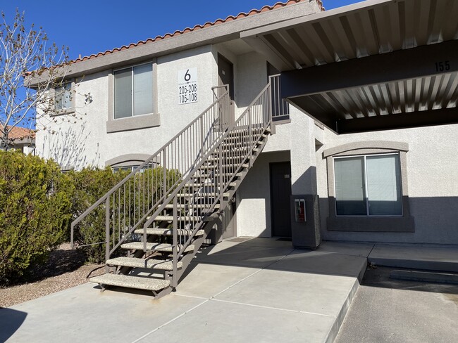 El Paseo Senior Apartments in Las Vegas, NV - Foto de edificio - Building Photo