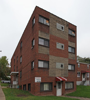 916 Hartman St Apartments