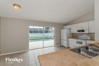 801 SW 4th Pl in Cape Coral, FL - Building Photo - Building Photo