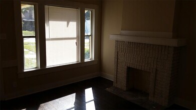 3725 K Avenue in Fort Worth, TX - Building Photo - Building Photo