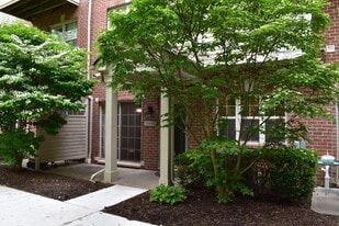 39696 Rockcrest Ln in Northville, MI - Building Photo