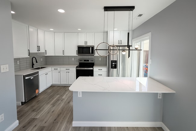 328 Carmel Woods Dr in Ellisville, MO - Building Photo - Building Photo