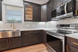 6626 Highrock Rd in Houston, TX - Building Photo