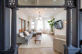 121 Clifton Pl in Jersey City, NJ - Foto de edificio - Building Photo