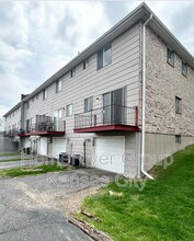9259 Nieman Rd in Overland Park, KS - Building Photo - Building Photo