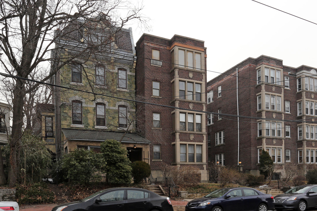 409 S 42nd St in Philadelphia, PA - Foto de edificio