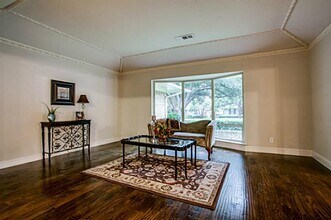 6951 Stefani Dr in Dallas, TX - Building Photo - Building Photo