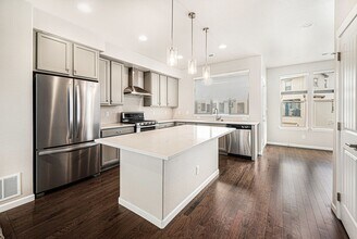 15525 W Washburn Ave in Denver, CO - Building Photo - Building Photo