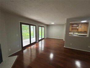 15105 Lesley Ln in Eden Prairie, MN - Building Photo - Building Photo