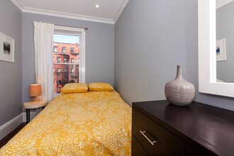 304 Newbury St, Unit 3 in Boston, MA - Building Photo - Building Photo