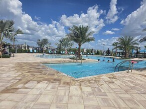 1734 Foreman Rd in Eagle Lake, FL - Foto de edificio - Building Photo