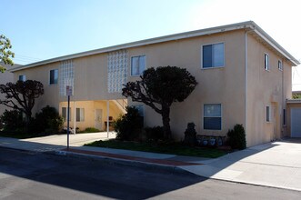 400-408 Illinois St in El Segundo, CA - Building Photo - Building Photo