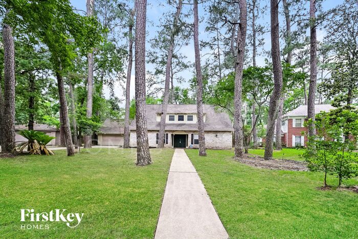 16911 Memorial Oaks Ln in Spring, TX - Building Photo