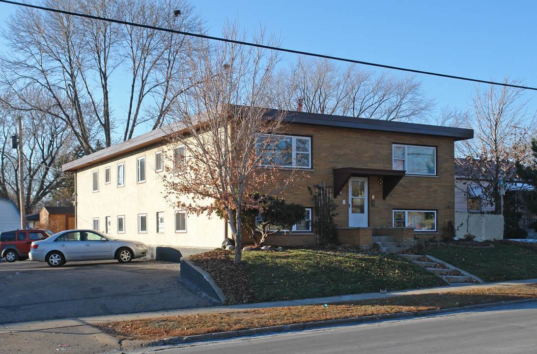 4422 Central Ave NE in Columbia Heights, MN - Building Photo