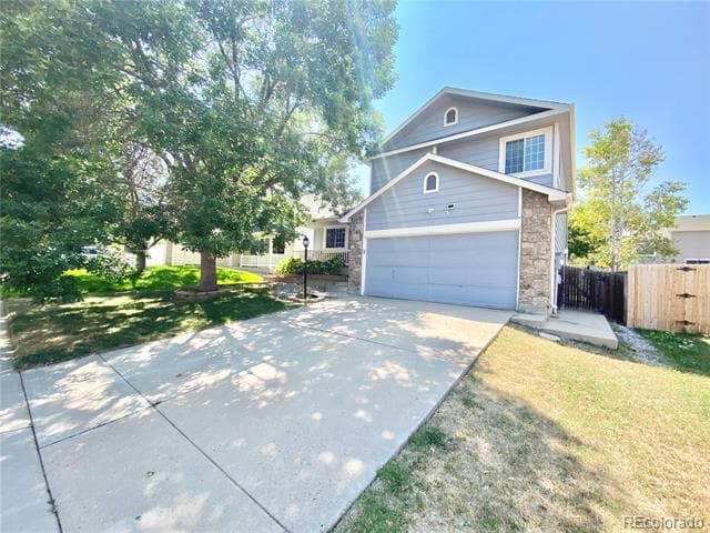 12267 Forest Way in Thornton, CO - Building Photo - Building Photo