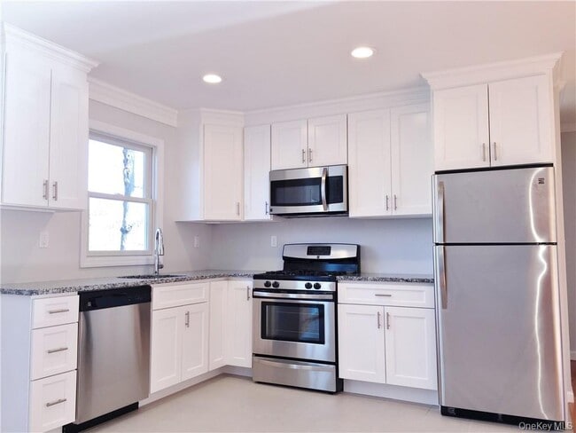 155 Shear Hill Rd in Mahopac, NY - Building Photo - Building Photo