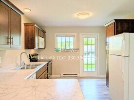 6157 Kemary Ave SW in Navarre, OH - Building Photo