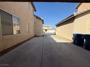 7776 Littondale St in Las Vegas, NV - Building Photo - Building Photo