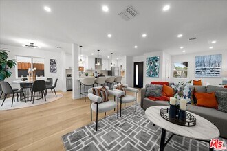 5815 Saloma Ave in Los Angeles, CA - Building Photo - Building Photo