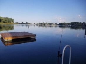 315 Lakeshore Dr in North Sioux City, SD - Foto de edificio - Building Photo