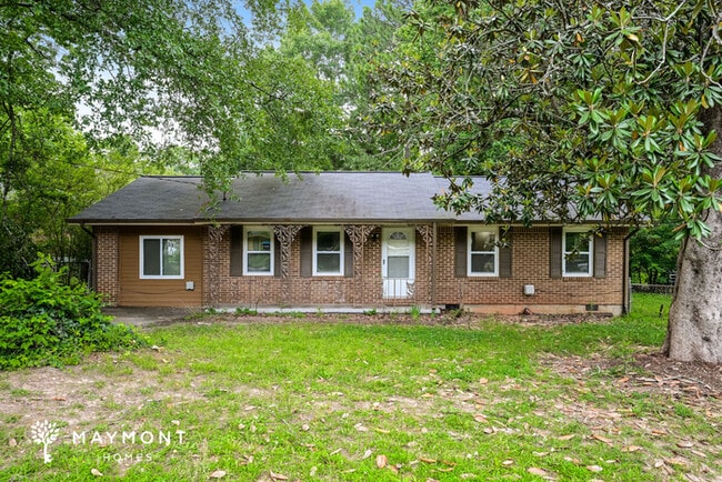 property at 629 Roxbury Dr