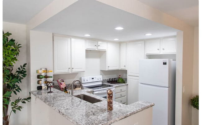 property at 1927 W College Ave