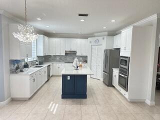 550 Cypress Crossing in West Palm Beach, FL - Foto de edificio