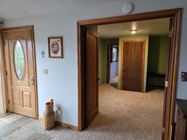 property at 88755 Mallard Ct