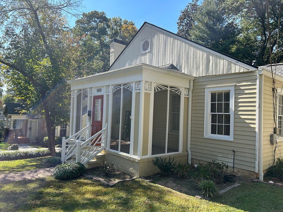 1920 Ardmore Rd NW in Atlanta, GA - Building Photo