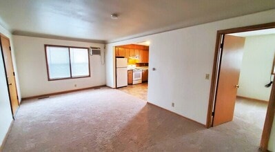 138 33rd St Dr SE in Cedar Rapids, IA - Building Photo - Building Photo