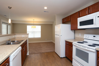 Traditions at Burns harbor Apartment Homes in Burns Harbor, IN - Building Photo - Interior Photo