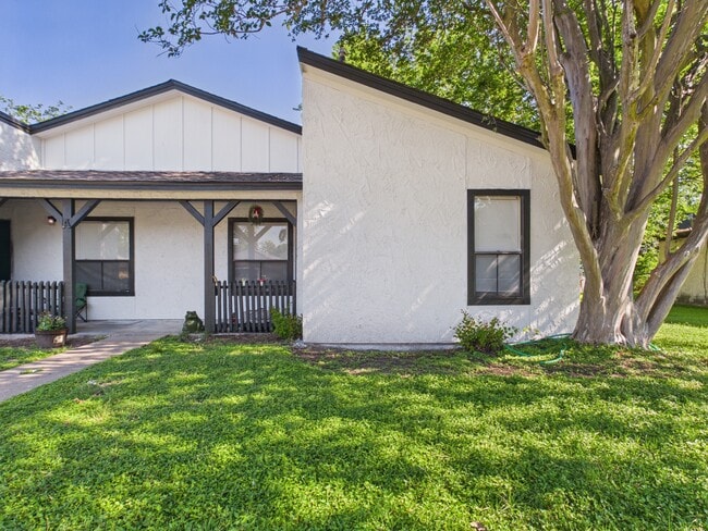 property at 1515 Pine Ridge Dr