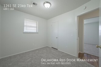 1261 SE 23rd Terrace in Oklahoma City, OK - Foto de edificio - Building Photo