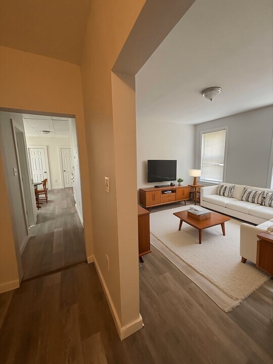 98 Highland St in Chelsea, MA - Building Photo