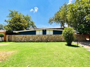 2415 33rd St in Lubbock, TX - Building Photo - Building Photo