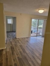 4211 Chatham Oak Ct in Tampa, FL - Building Photo - Building Photo