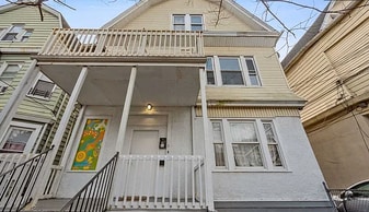 74 Millington Ave, Unit 3