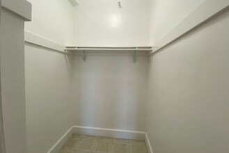 32 Saint Stephen St, Unit 501 in Boston, MA - Foto de edificio - Building Photo