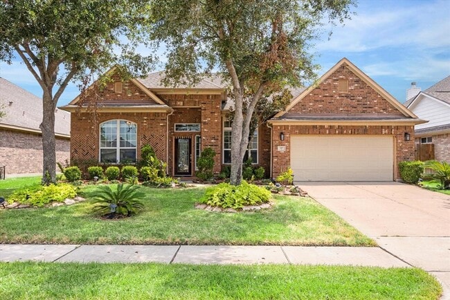 property at 2401 Harbor Chase Dr