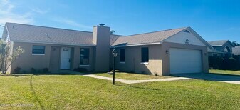 4719 Chicago St in Cocoa, FL - Building Photo
