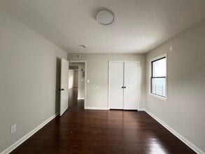 42 Bragaw Ave, Unit 2 in Newark, NJ - Building Photo - Building Photo