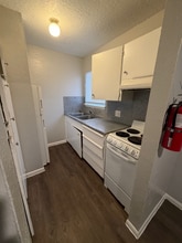 5220 Weber Rd in Corpus Christi, TX - Foto de edificio - Building Photo