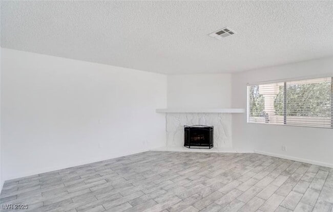 7964 Rim Rock Way in Las Vegas, NV - Building Photo - Building Photo
